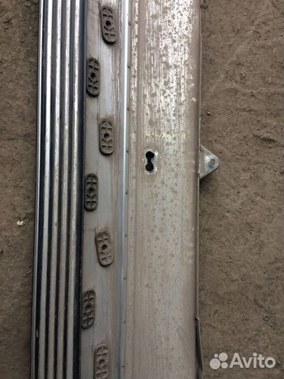 Порог правый Volkswagen Touareg