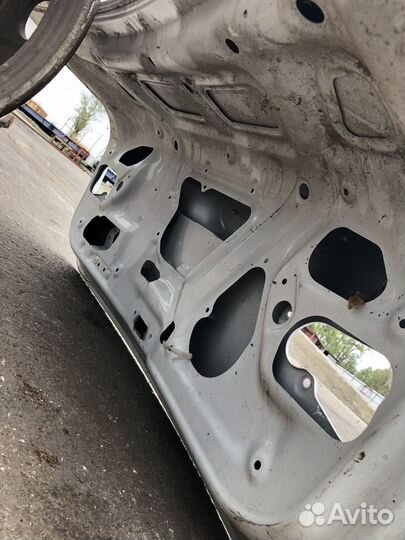 Крышка багажника киа рио 3 белая