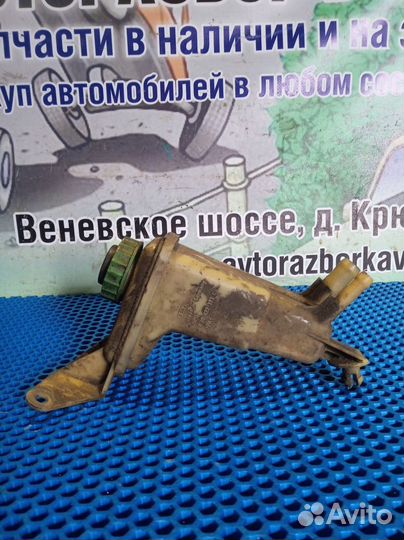 Бачок гур Volkswagen Passat