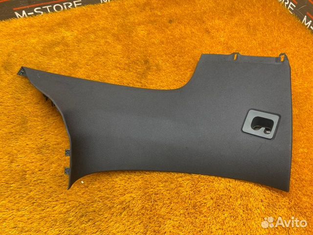 Обшивка стойки задняя левая Porsche Cayenne 957