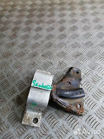 Опора двигателя передняя правая Renault Sandero