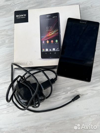 Телефон Sony Xperia ZL