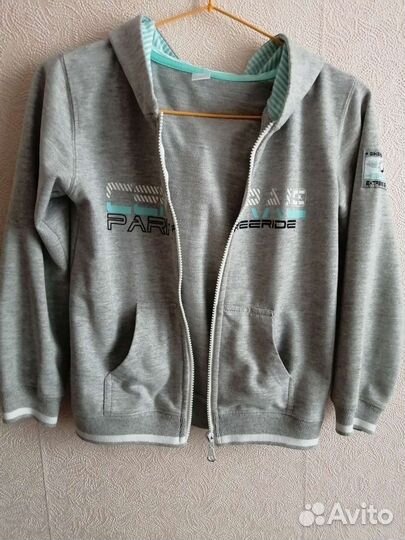 Спортивный костюм на рост 128- 134, длина рукава 4