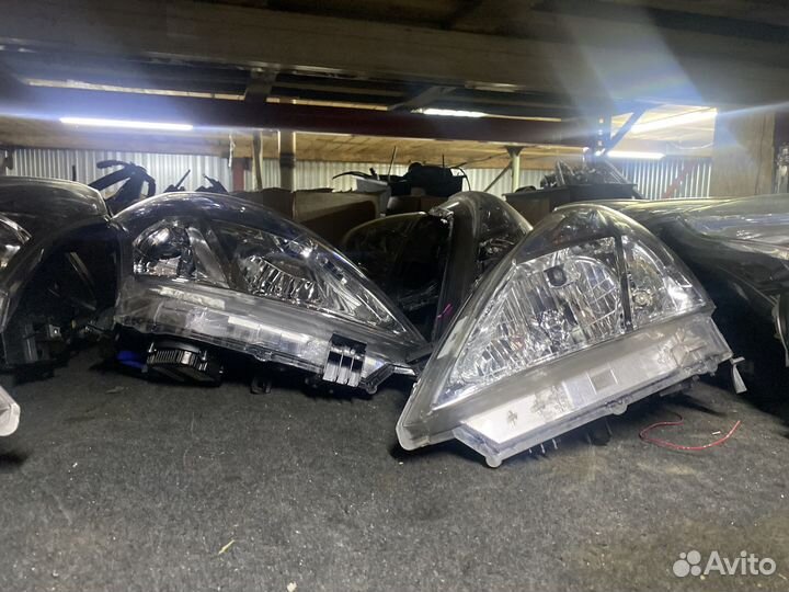 Фара Nissan Teana J32