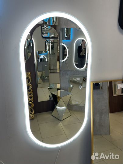 Зеркало с подсветкой