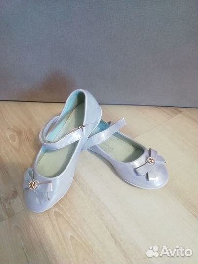 Туфли для девочки. 28 размер