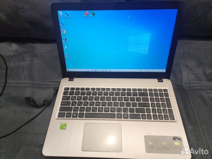 Ноутбук asus x540m