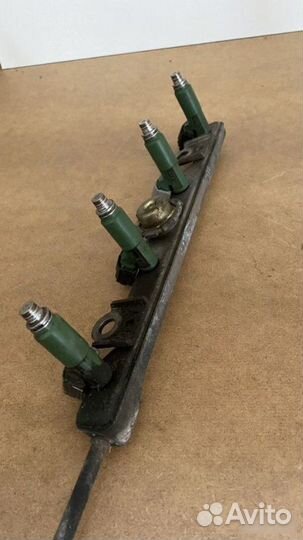 Форсунка Toyota Avensis T250 1ZZ