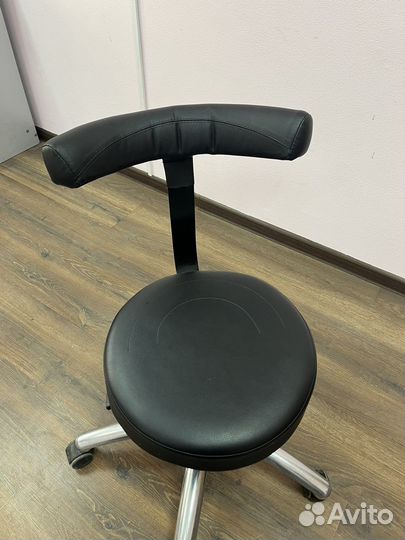 Стул для косметолога, мастер