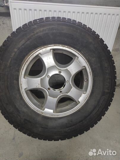 Michelin Latitude X-Ice North 265/70 R16