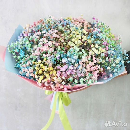 Радужная гипсофила цветы букеты розы пионы