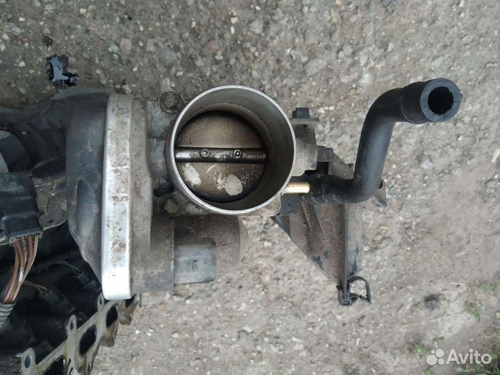 Впускной коллектор Renault Fluence 2010 года