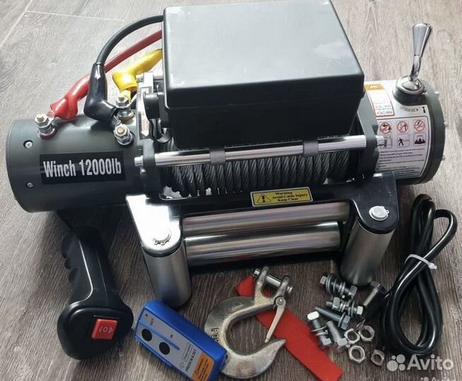 Лебедки 12v новые со стальным тросом на 6 тонн