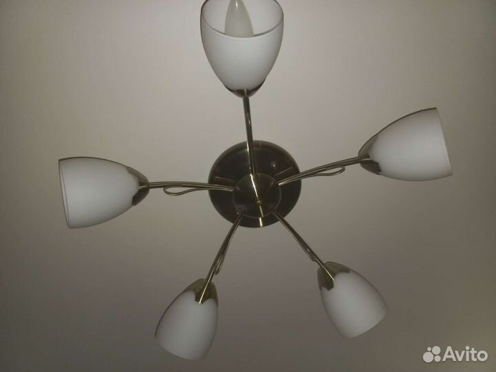 Люстра потолочная бу