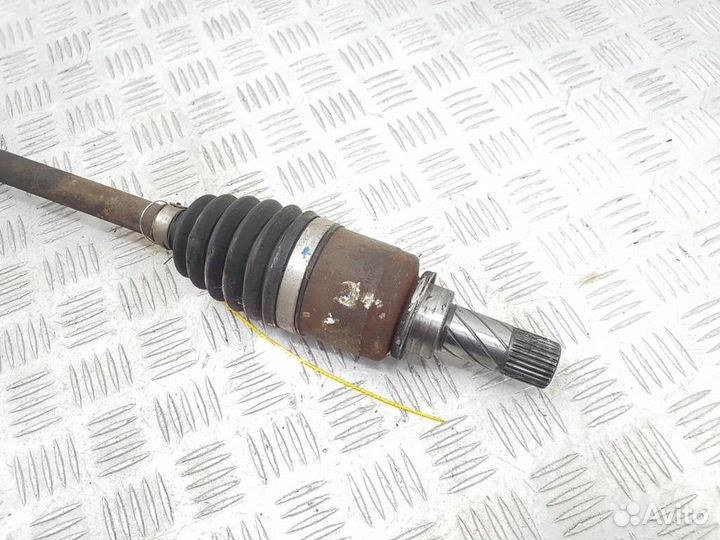 Полуось передняя левая (приводной вал, шрус) Rena