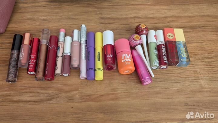 Помады блески тинты