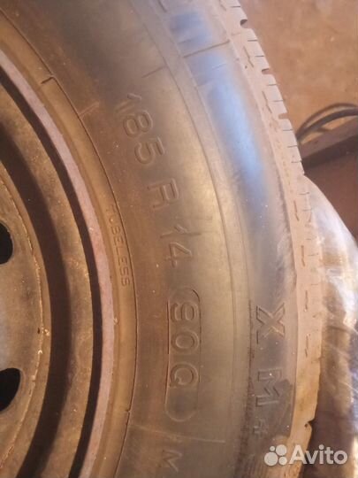 Колесо с диском форд и колпаки оригинал