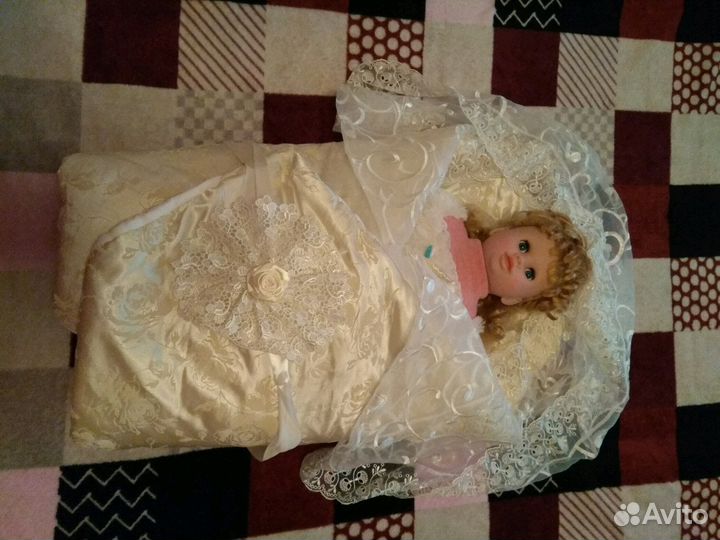 Продам уголок для выписки из роддома