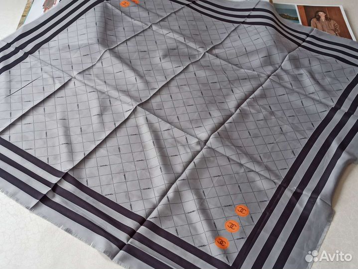 Платок Шелковый Chanel двусторонний серый новый