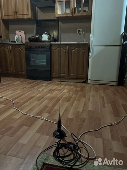 Антенна на магните