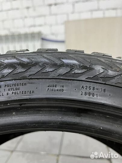 Nokian Tyres Hakkapeliitta 8 225/45 R18 и 255/40 R18 95T