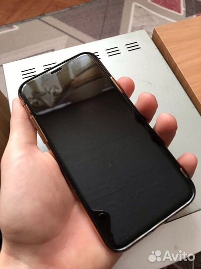 Телефон iPhone х