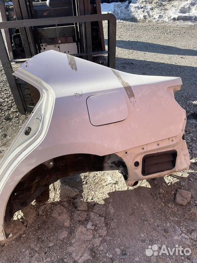 Крыло заднее левое toyota camry 50