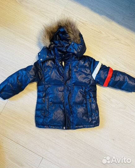 Куртка детская moncler +шапка и шарф 4-5 лет