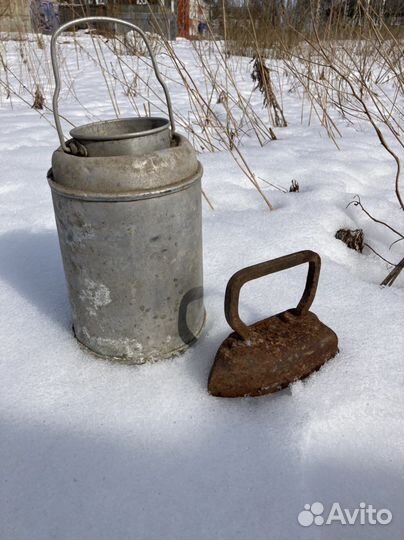 Предметы советского быта.Бидон и утюг СССР