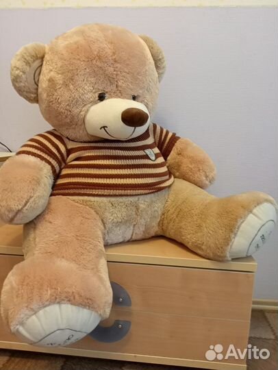 Плюшевый медведь