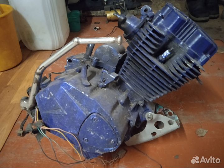 Двигатель мотоцикла.модель LX162FMJ 150кубов