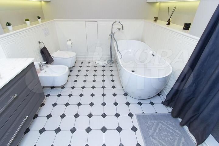 4-к. квартира, 146 м², 2/6 эт.