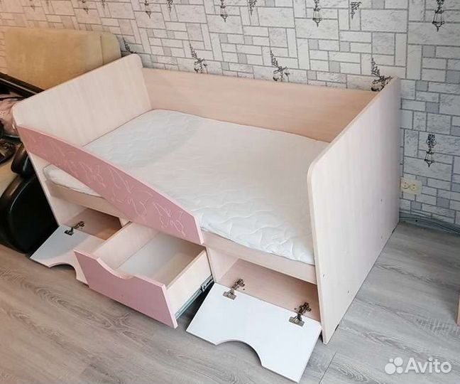 Кровать детская