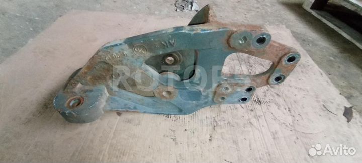 Кронштейн рессоры передней левой DAF CF-series