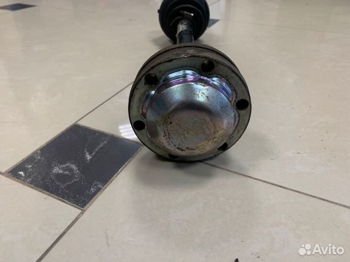 Привод передний левый