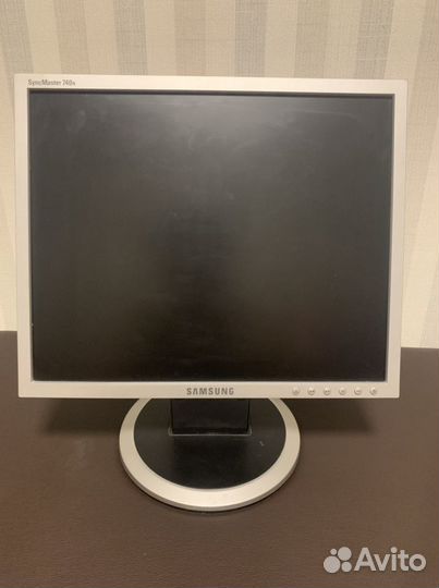 Монитор Samsung