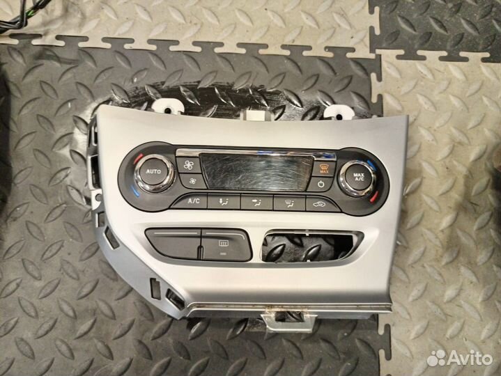 Комплект установки климат-контроля Ford Focus 3