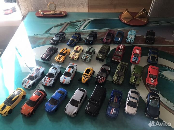 Модели Hot wheels 1/64