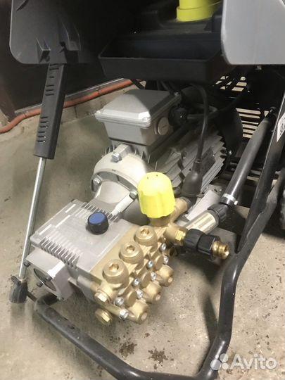 Мойка высокого давления Karcher HD 9/20-4 Classic