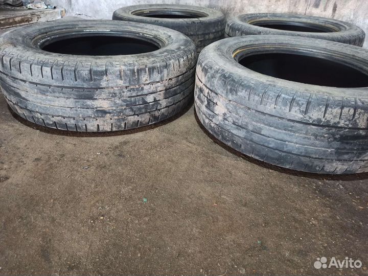 Continental ContiCrossContact LX 215/65 R16