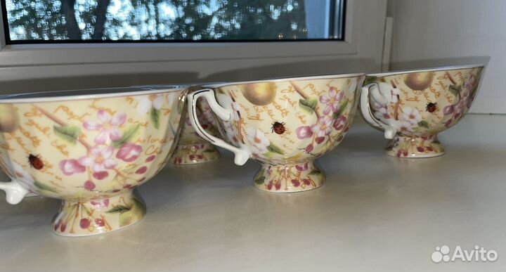 Набор чашек