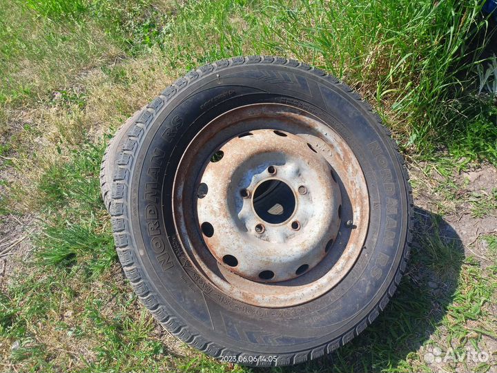 R16 Nordman Nordman 4 215/65, PCD 5x139.7 DIA 56