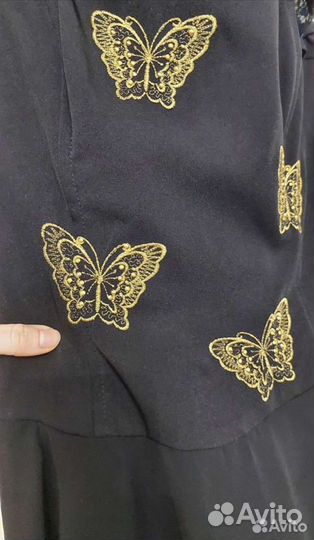 Черное платье с корсетом