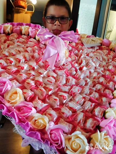 Букет из конфет сладкий букет Рафаэлло киндер 101