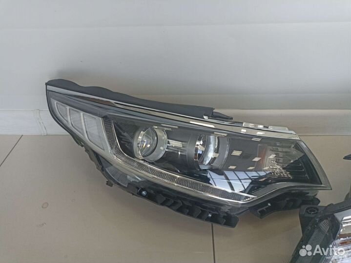 Kia Optima 4 фара правая левая 2016