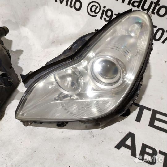 Фары би-ксенон адаптив Mercedes W219