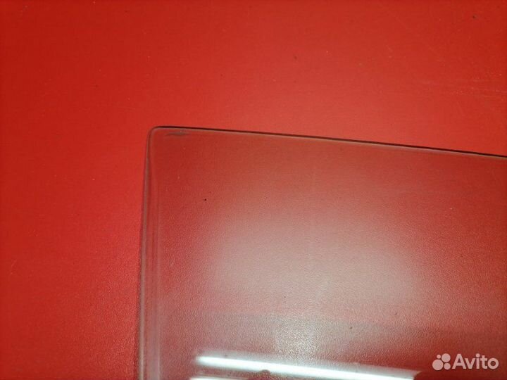 Стекло двери переднее правое Toyota Corolla