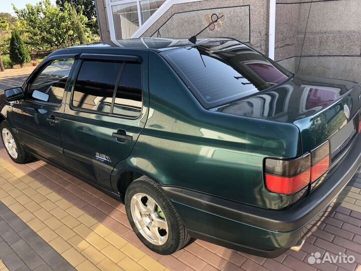 Volkswagen Vento 1.8 AT, 1996, 250 000 км