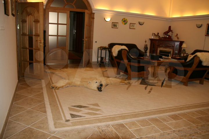 Коттедж 1500 м² на участке 52 сот.