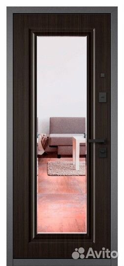 Входная дверь в квартиру с зеркалом